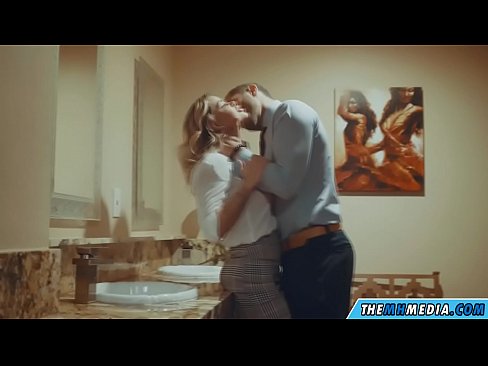 ❤️ Кога бујна русокоса ќе ве заведе во јавен тоалет ❤ Порно видео на порно mk.special-grasser.ru ☑